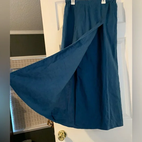 Vintage denim blue linen skirt - Picture 2 of 3